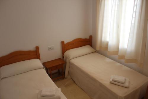 Apartamentos Rayma I-Ii-Iii Cala Blanca  Exterior photo