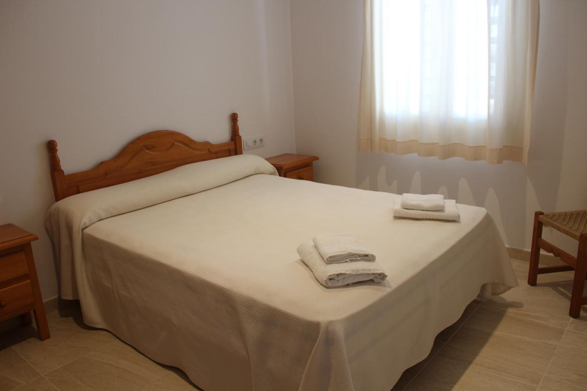 Apartamentos Rayma I-Ii-Iii Cala Blanca  Exterior photo