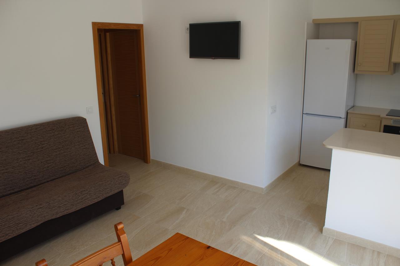 Apartamentos Rayma I-Ii-Iii Cala Blanca  Exterior photo